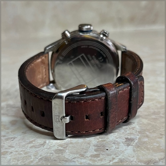 Tommy Hilfiger Stainless Steel and Leather Strap Men’s Watch Model 1791137 - Picture 6 of 16